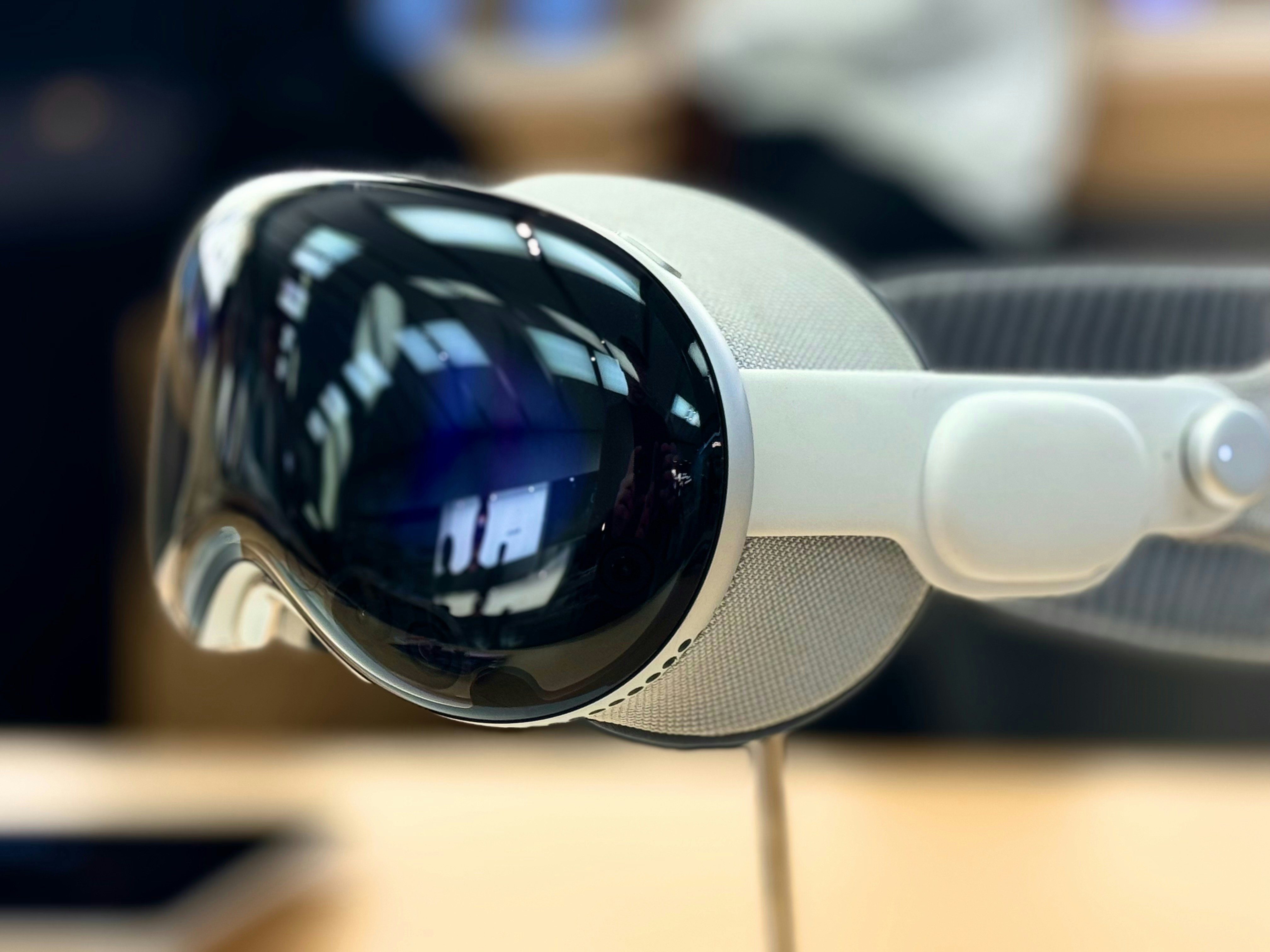 Unveiling Revolutionary Mixed Reality Glasses that Redefine Digital Interaction