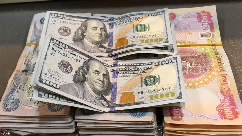 Dollar Exchange Rate Stabilizes at 1,310 Dinars in Iraq's Official Transactions