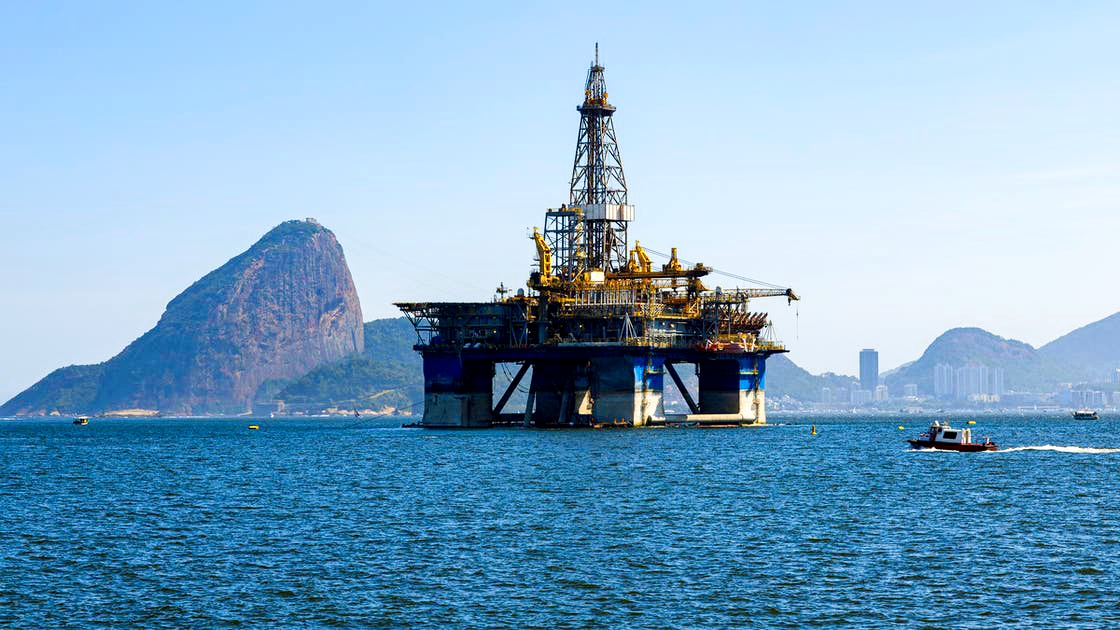 Oil Prices Continue Rising for Seventh Consecutive Day as Strait of Hormuz Remains Closed