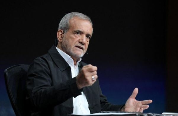 Iranian Leadership Acknowledges Difficult Phase as Washington Threatens Strict Alternatives if Diplomacy Fails