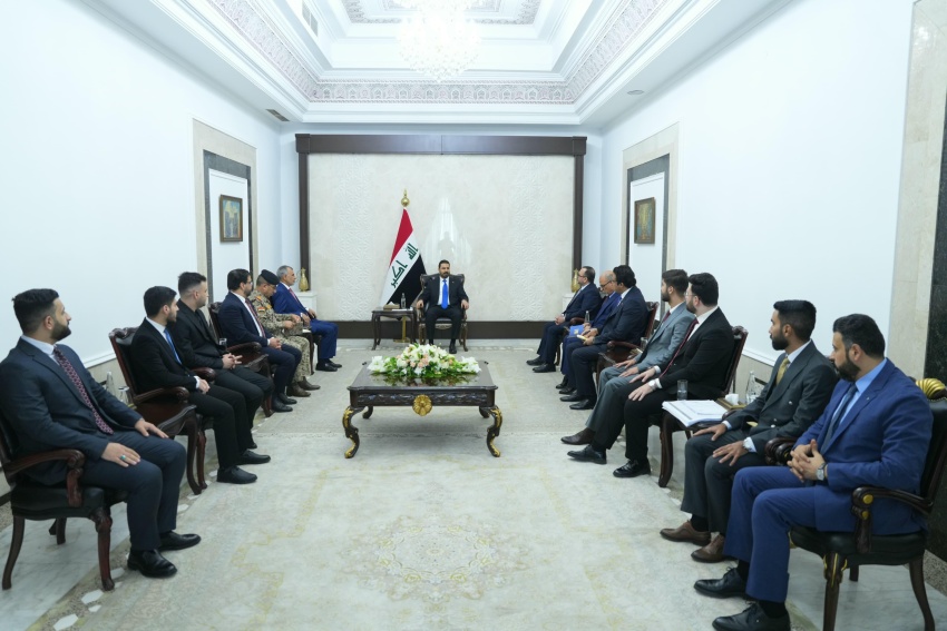 رئاسة الوزراء تبحث مطالب الأطباء المقيمين لتدارك أزمة تعليق العمل في المؤسسات الصحية
