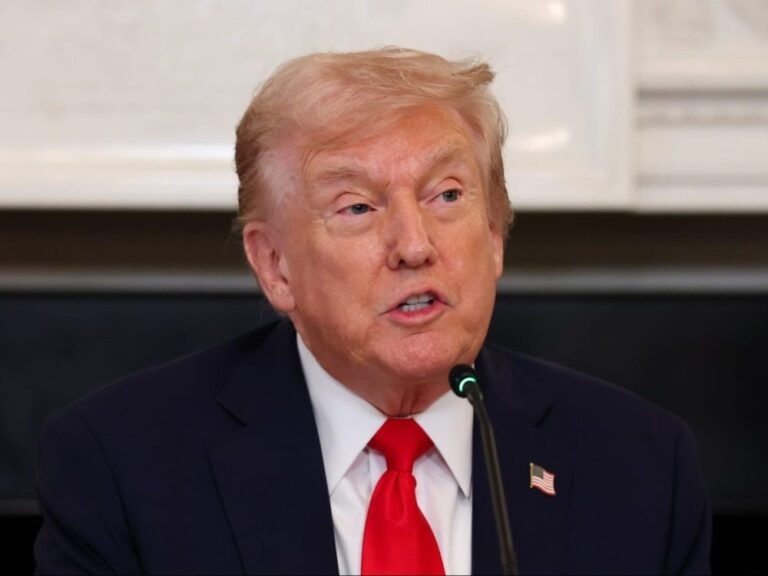 US Administration Considers Developments in Iran a Regime Change, Praises New Negotiation Path