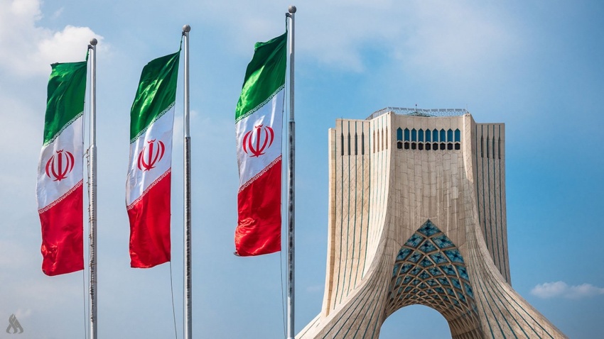 طهران: الوضع في مضيق هرمز لن يعود لسابق عهده ومباحثات جارية مع مسقط لتنظيم الملاحة
