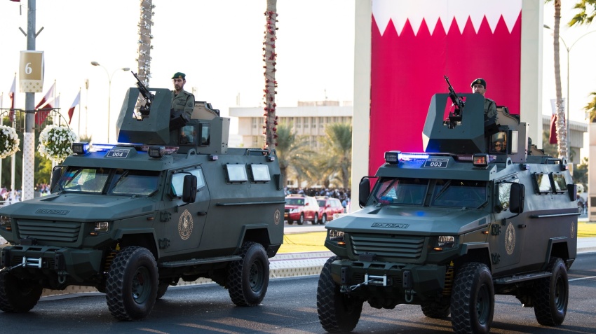 إسرائيل تقرر حظر التجارة غير المباشرة وتلغي عقوداً أمنية مع قطر
