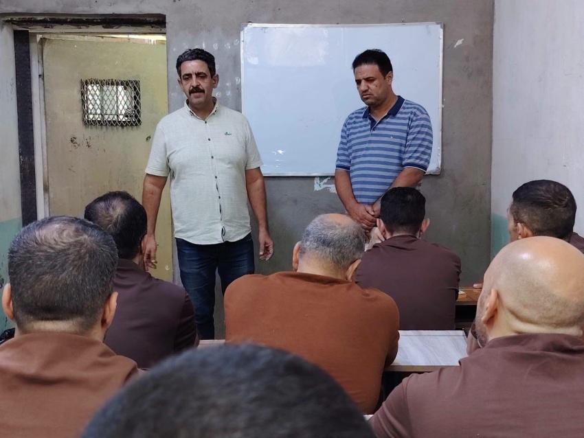 تنظيم محاضرات توعوية للنزلاء لمكافحة التطرف العنيف وترسيخ السلم المجتمعي