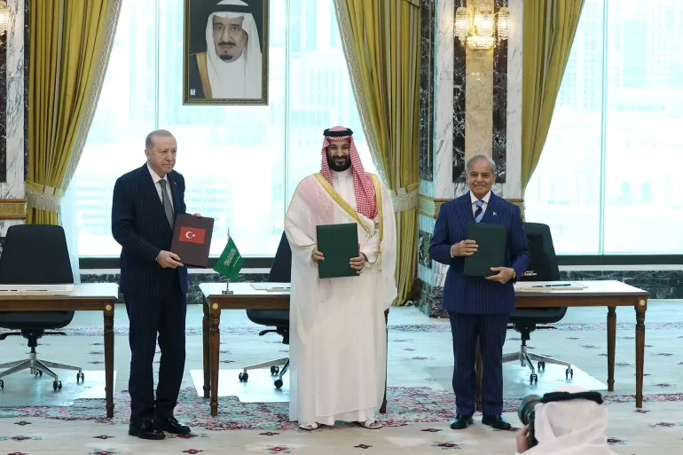 السعودية وتركيا وباكستان تؤسس أمانة عامة لتفعيل اتفاق دفاعي مشترك