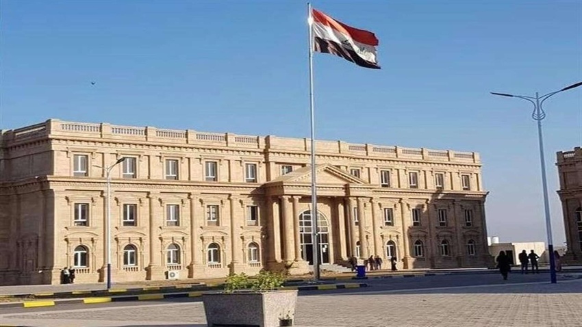 بتخصيصات تجاوزت 60 مليار دينار.. حكومة البصرة تعلن تأمين التمويل لـ 13 ألف درجة وظيفية