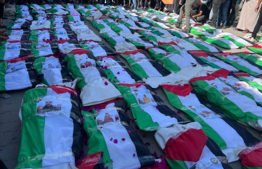 تشييع جثامين 100 ضحية بينهم 70 طفلاً بعد انتشالهم من تحت أنقاض حي الزيتون في غزة