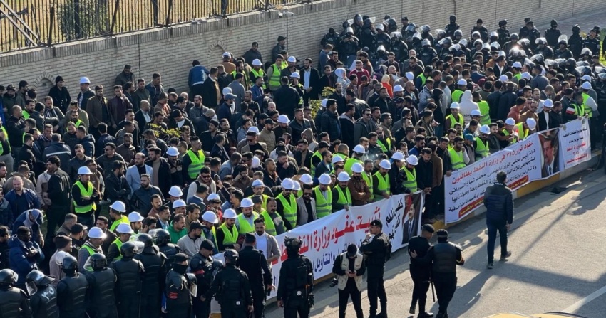 مطالبة نيابية وشعبية لحسم ملف تثبيت عقود وزارة النفط دون انتظار الموازنة