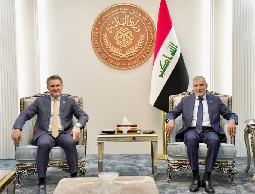 مباحثات حكومية لتعظيم إيرادات قطاع الاتصالات وتوسيع آفاق الاستثمار