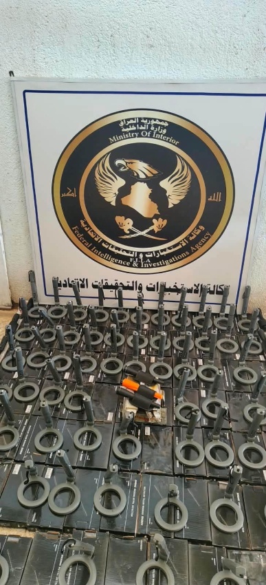 الإطاحة بمتهم وضبط 100 جهاز محظور لكشف الآثار في عملية أمنية نوعية