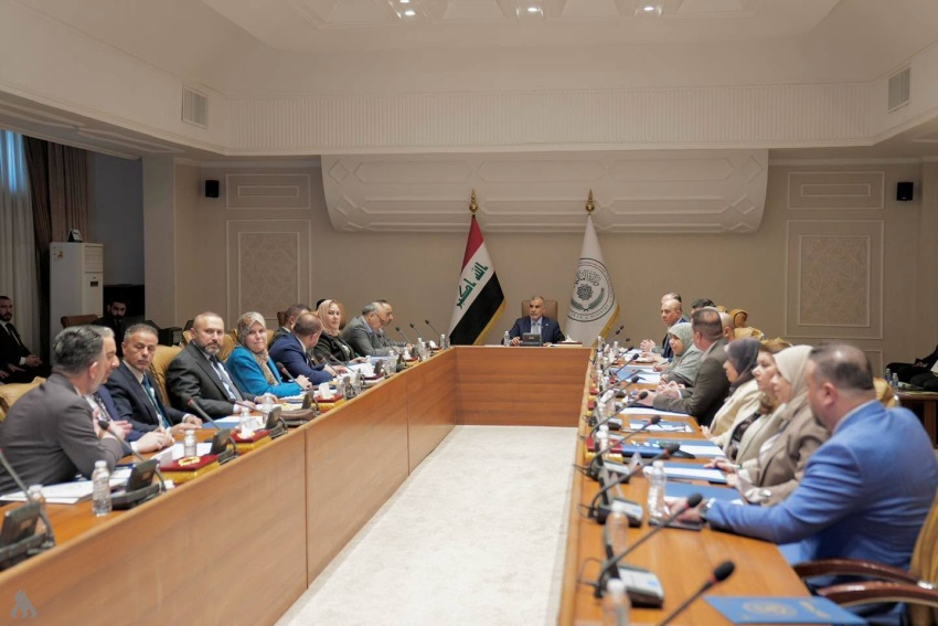 وزير المالية يرأس اجتماعا لهيئة الرأي لتسريع التحول الرقمي وتعظيم الإيرادات غير النفطية