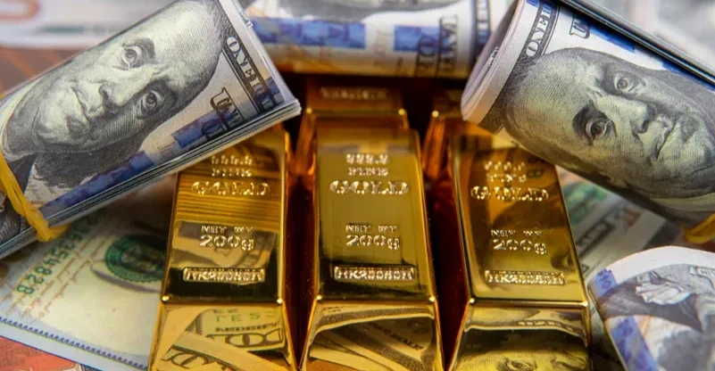الذهب يلامس مستويات مرتفعة بدعم من تراجع الدولار وترقب بيانات التضخم الأمريكية