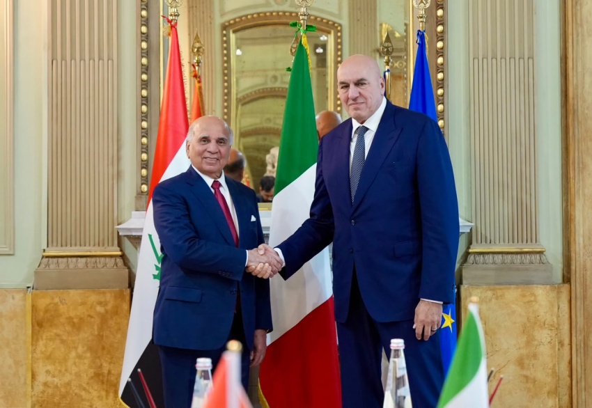 وزير الخارجية يبحث مع وزير الدفاع الإيطالي تعزيز التعاون العسكري والأمني
