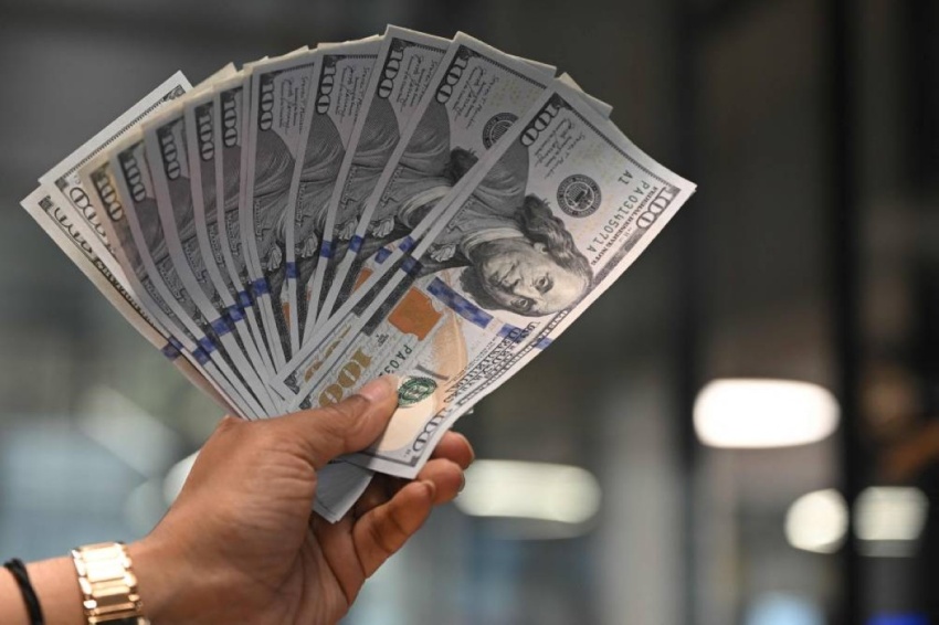 Baghdad Stock Exchange Records Rise in US Dollar Exchange Rates Amid Parallel Market Demand