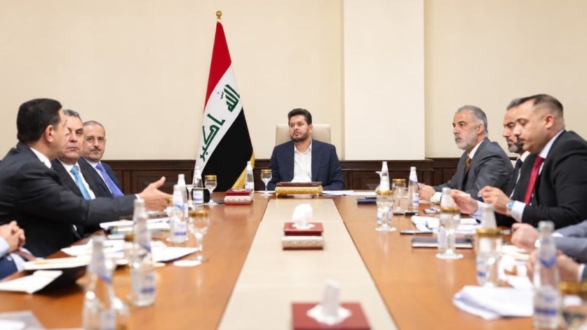 المجلس الوزاري لشؤون الخدمات يوجه بإعادة ترتيب أولويات المشاريع الخدمية وتسريع الإنجاز