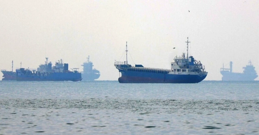 Two Oil Tankers Out of Service South of the Strait of Hormuz and Security Details Announced